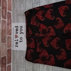 LuLaRoe Tall and Curvy Leggings - Valentine's Day (Red and Black Hearts)